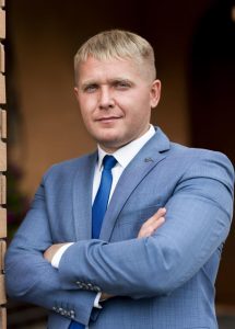 Депутат Зеленський купує квартири та Lexus під час війни: нова нерухомість в Івано-Франківську за 1,5 млн Депутат Зеленський купує квартири та Lexus під час війни: нова нерухомість в Івано-Франківську за 1,5 млн