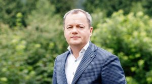 Львівський «слуга народу» Юрій Доскіч біжить до ЗСУ, щоб уникнути НАБУ за 15 млн недекларування Львівський «слуга народу» Юрій Доскіч біжить до ЗСУ, щоб уникнути НАБУ за 15 млн недекларування