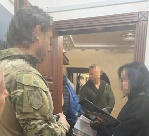 На Київщині правоохоронець брав хабарі за «кришування» наркобізнесу На Київщині правоохоронець брав хабарі за «кришування» наркобізнесу