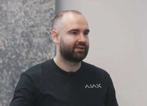 Офшорні маршрути та паралельний імпорт: як Ajax Systems Олександра Конотопського зберігає присутність на ринку РФ через ОАЕ та Казахстан