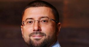 Компліментарна розмова без незручних запитань: засновник бренду дронів «Генерал Черешня» Ярослав Гришин дав піар-інтерв’ю на тлі корупційних скандалів